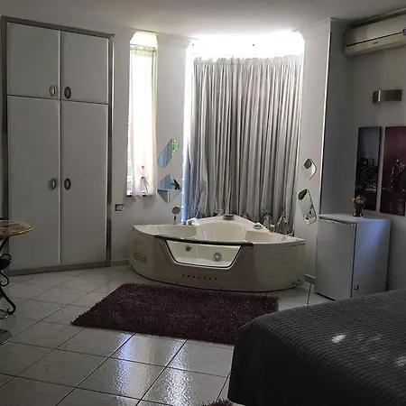 Green Hotel 3*